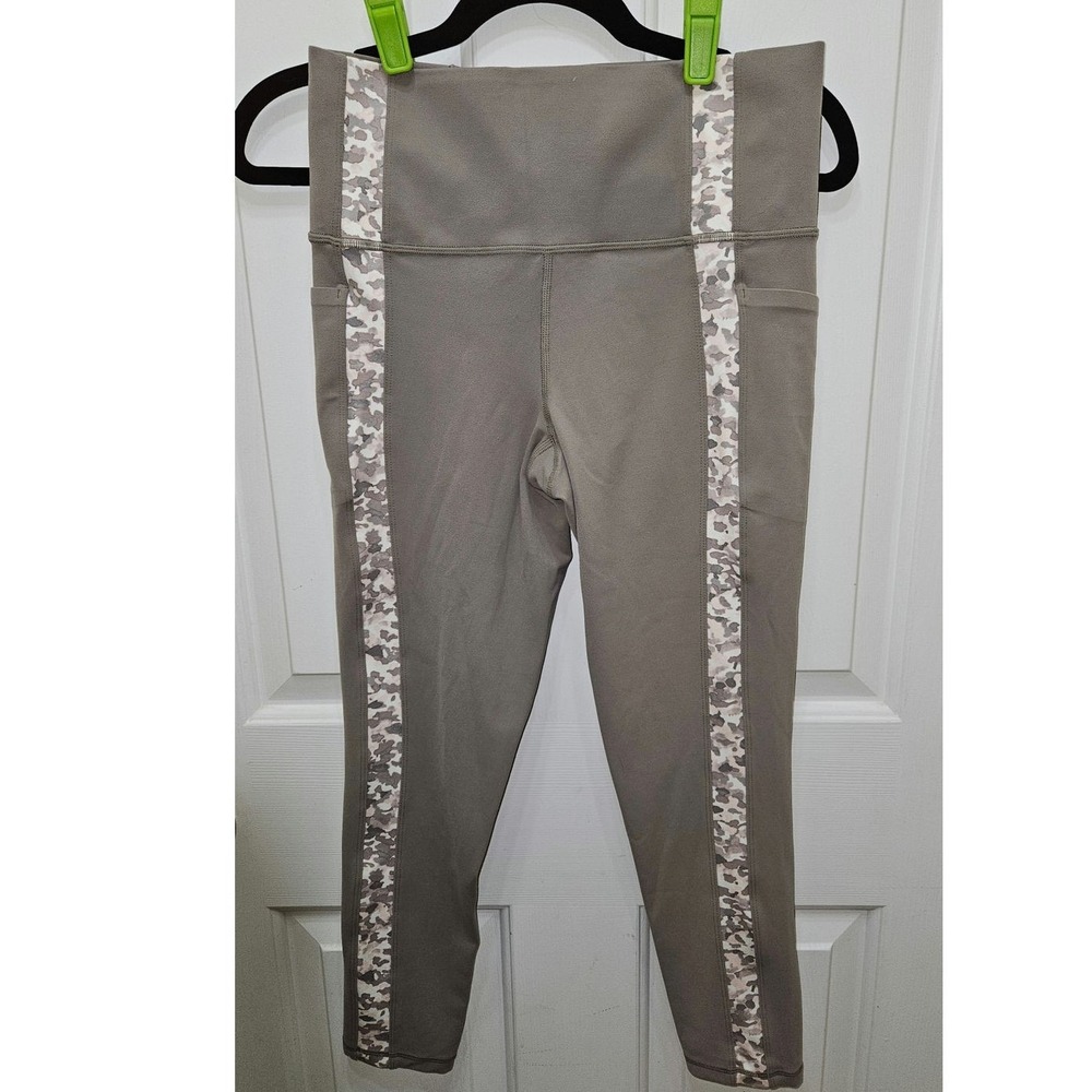 Athleta Salutation Stash Pocket II Serene‎ 7/8 Legging Womens Medium Tan Taupe